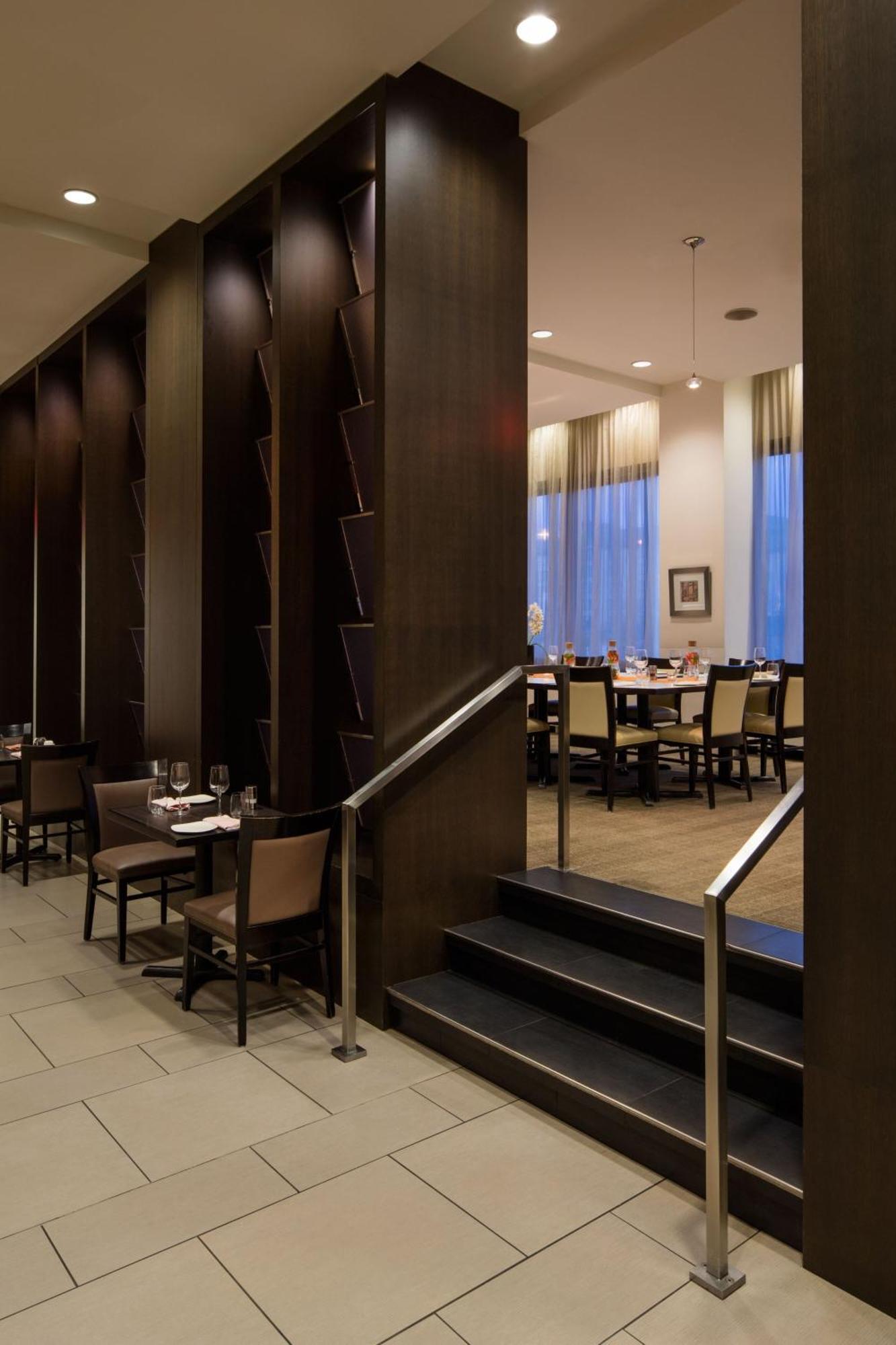 Delta Hotels By Marriott Edmonton South Conference Centre Kültér fotó