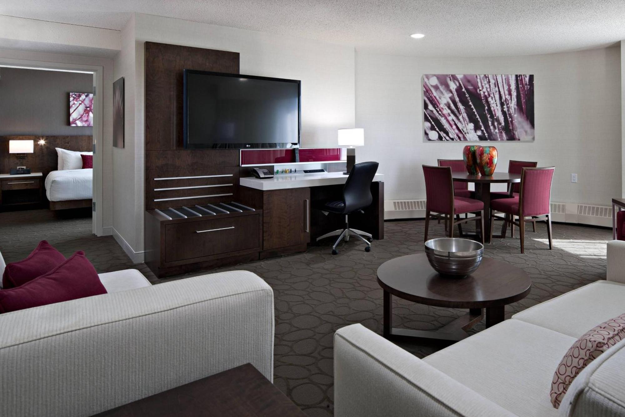 Delta Hotels By Marriott Edmonton South Conference Centre Kültér fotó